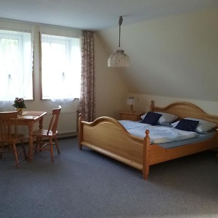 Gastezimmer - Campingplatz Am Muhlenbach Soltau Eksteriør billede