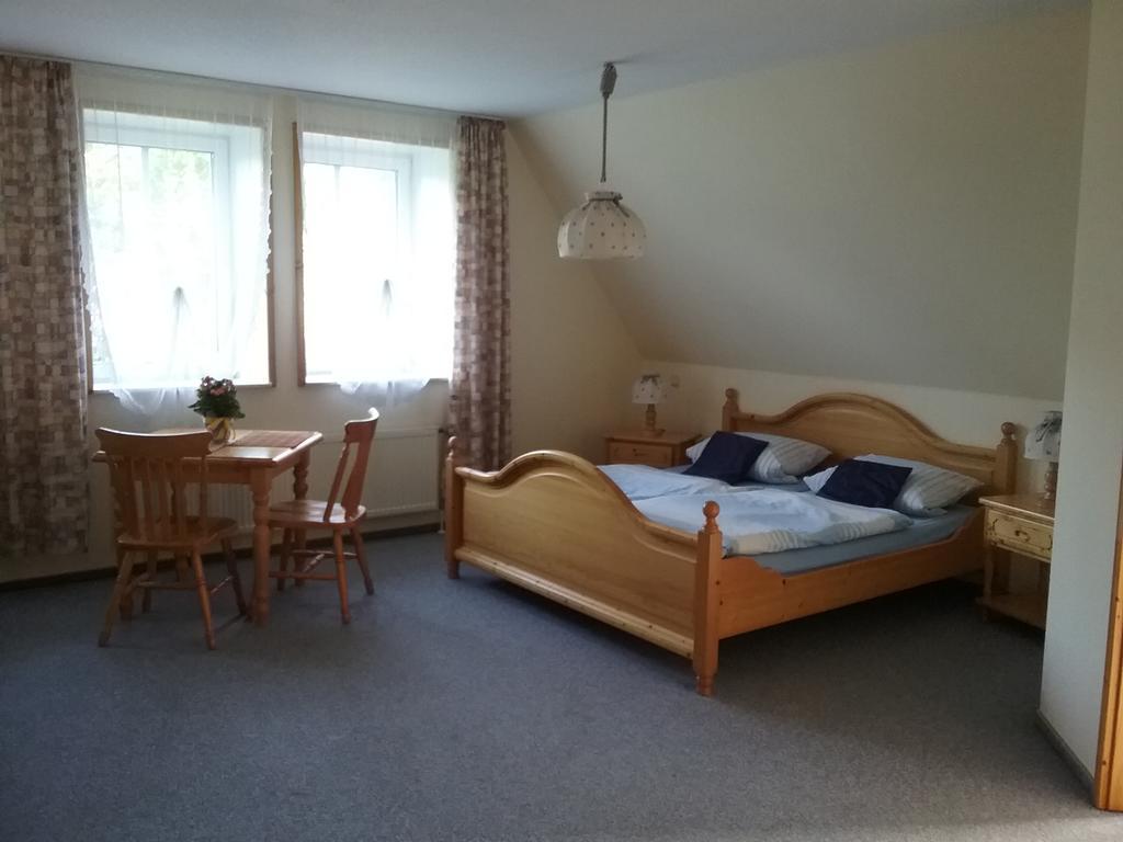 Gastezimmer - Campingplatz Am Muhlenbach Soltau Eksteriør billede